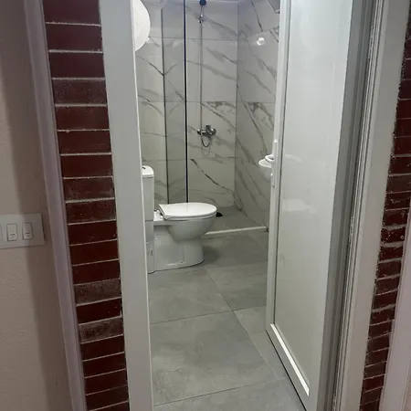 Cozy & Accessible Home, Just Like Yours! * Golem (Tirana)