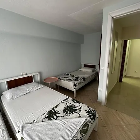 Cozy & Accessible Home, Just Like Yours! Apartment *