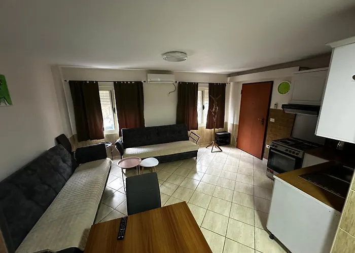 Cozy & Accessible Home, Just Like Yours! דירה *