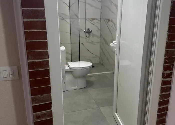 Cozy & Accessible Home, Just Like Yours! * גולם