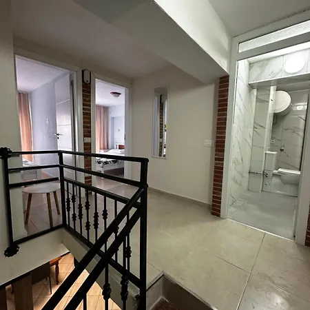 Cozy & Accessible Home, Just Like Yours! *